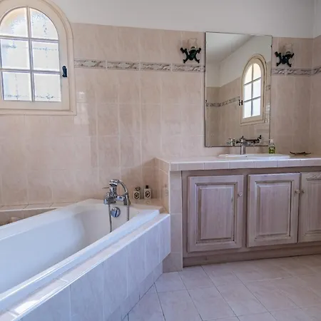 Nastidou וילה סנרי-סור-מר