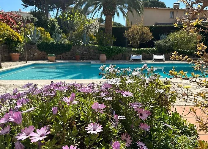 Nastidou * Sanary-sur-Mer